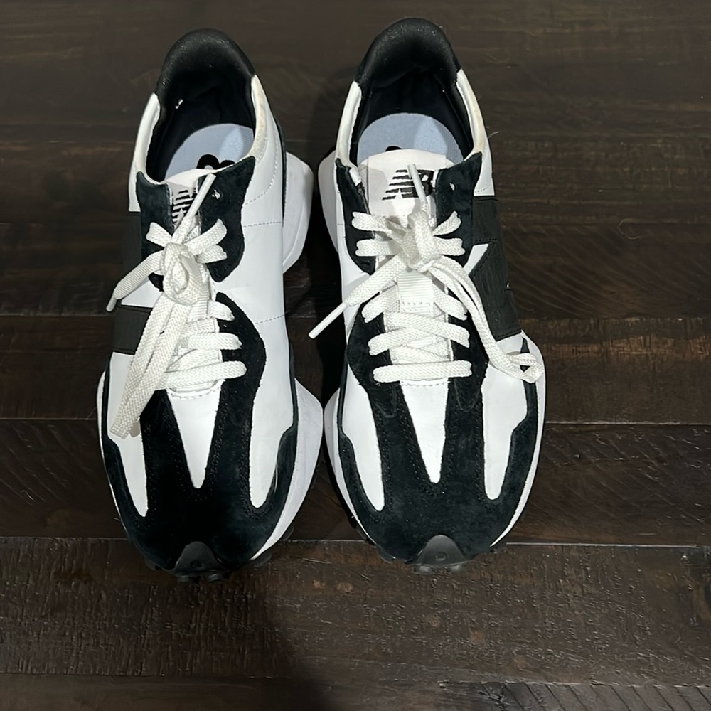 New Balance 327